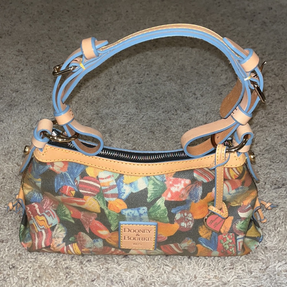 Dooney & Bourke: Candy Purse